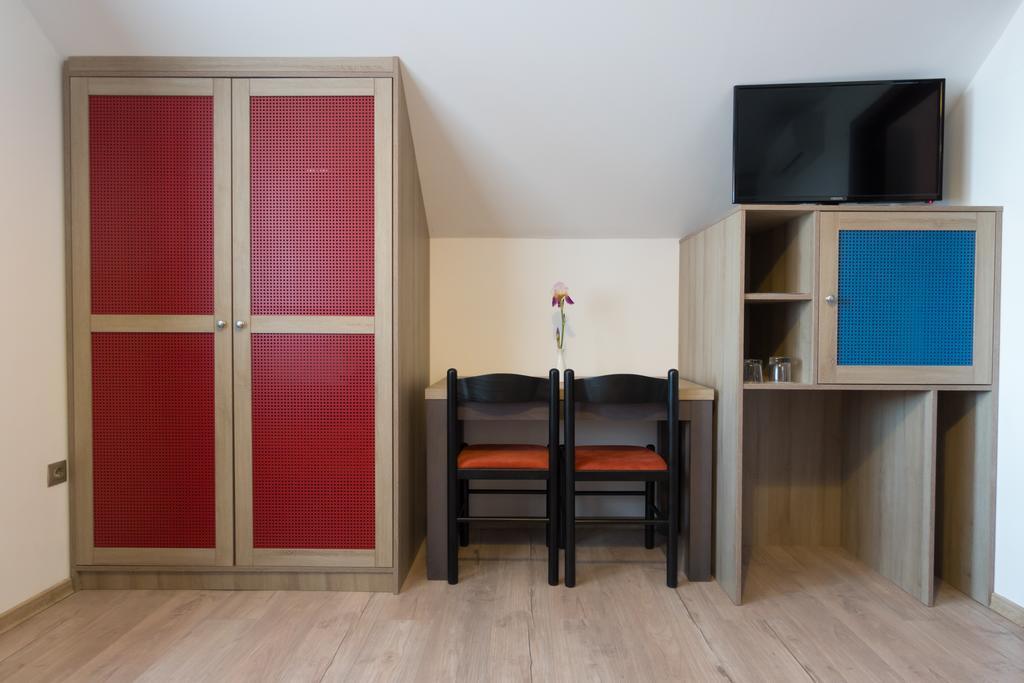 Magita Hotel Basko Buitenkant foto