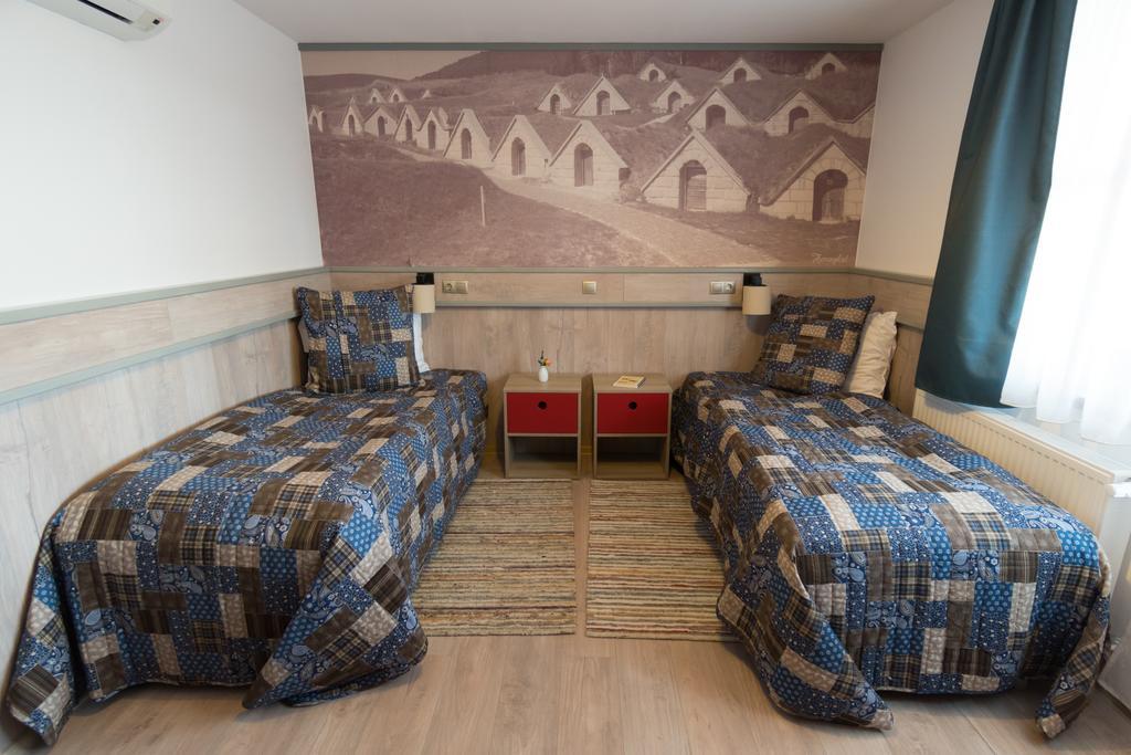 Magita Hotel Basko Buitenkant foto