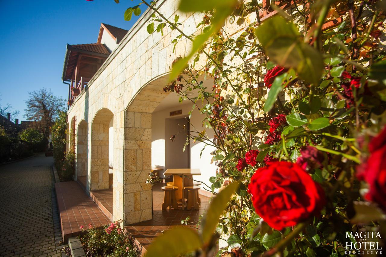 Magita Hotel Basko Buitenkant foto