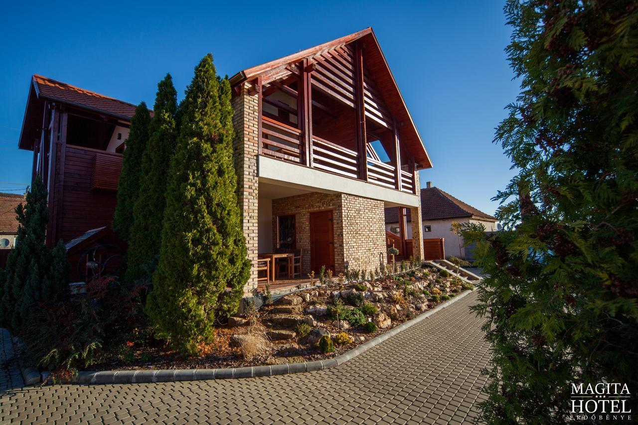 Magita Hotel Basko Buitenkant foto