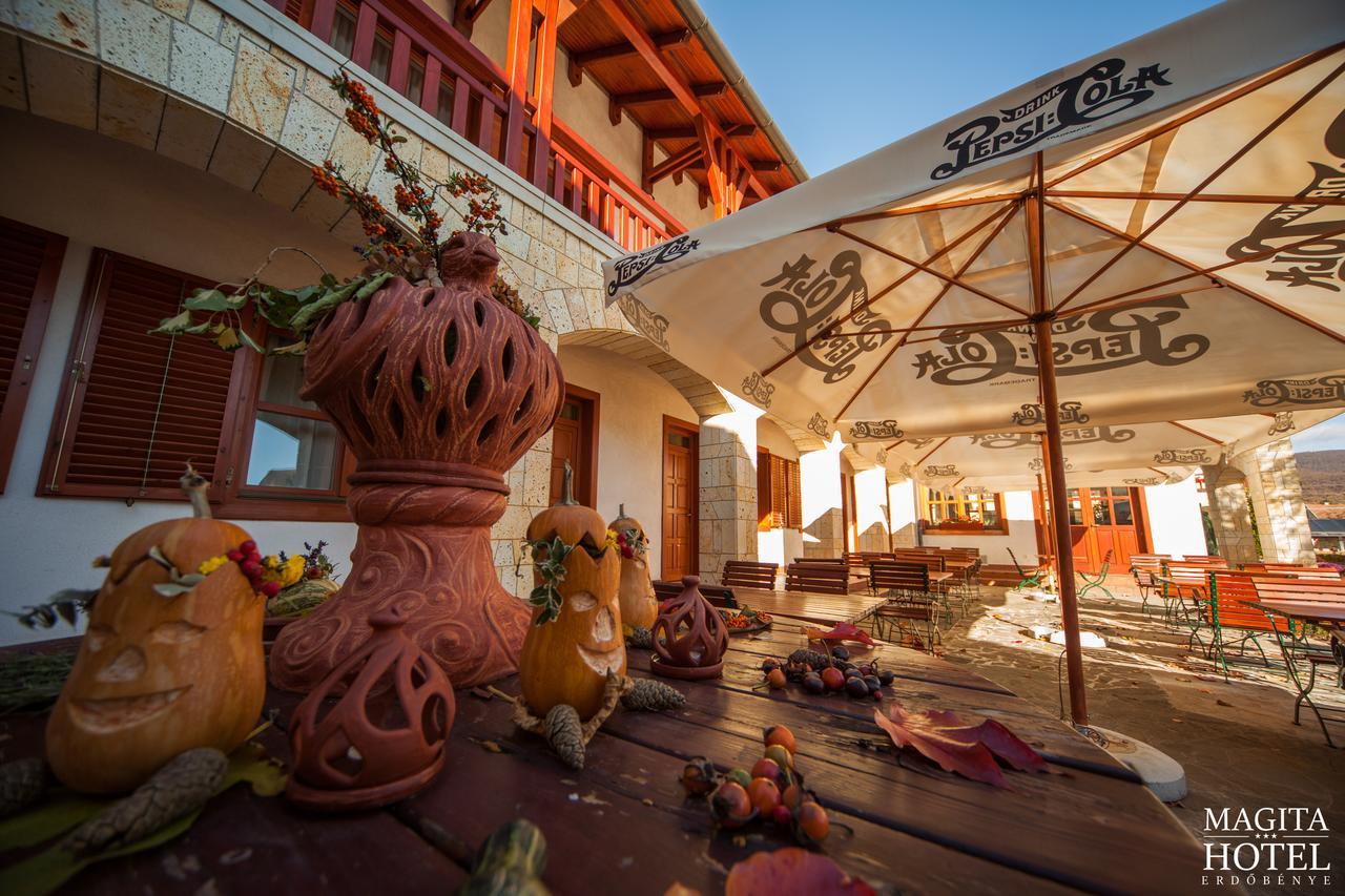 Magita Hotel Basko Buitenkant foto