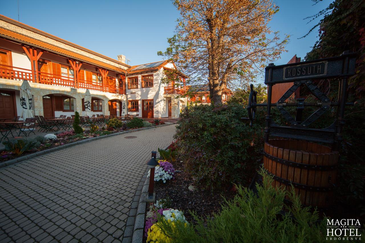 Magita Hotel Basko Buitenkant foto