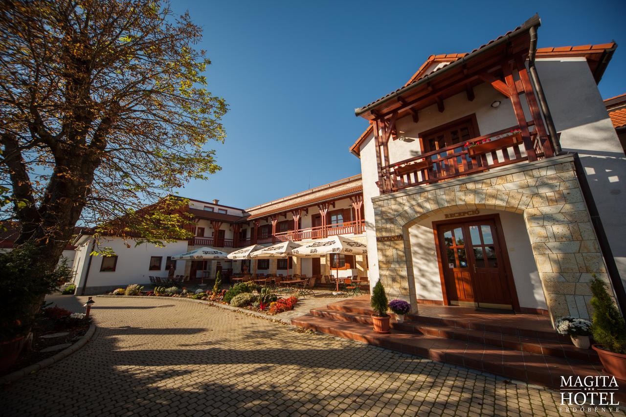 Magita Hotel Basko Buitenkant foto