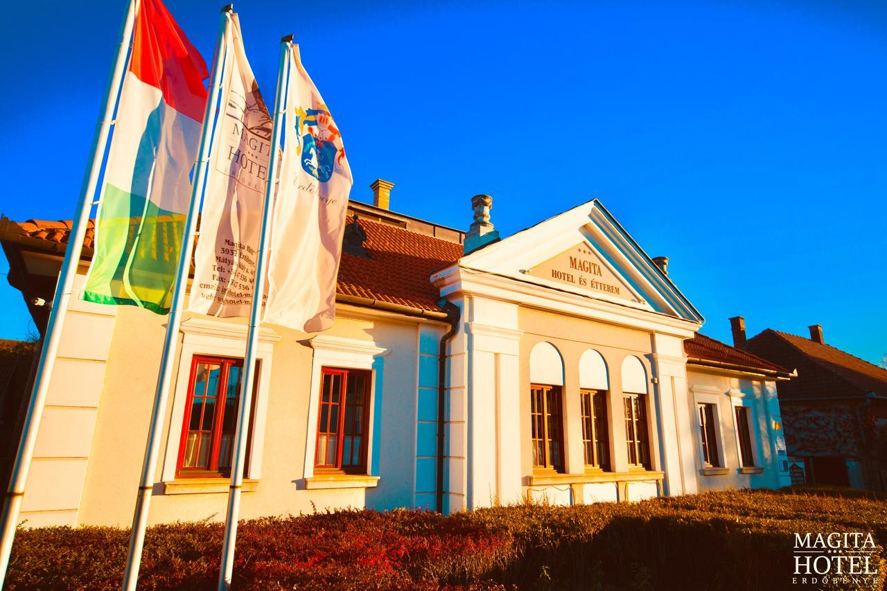 Magita Hotel Basko Buitenkant foto